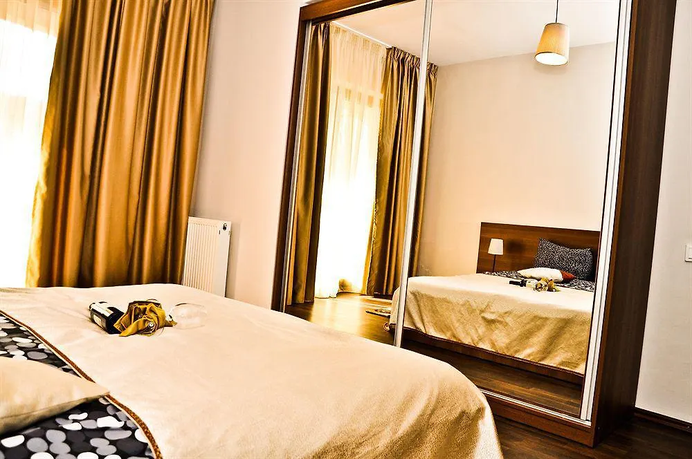 Phoenicia Apartments Splai Bucharest 4*,